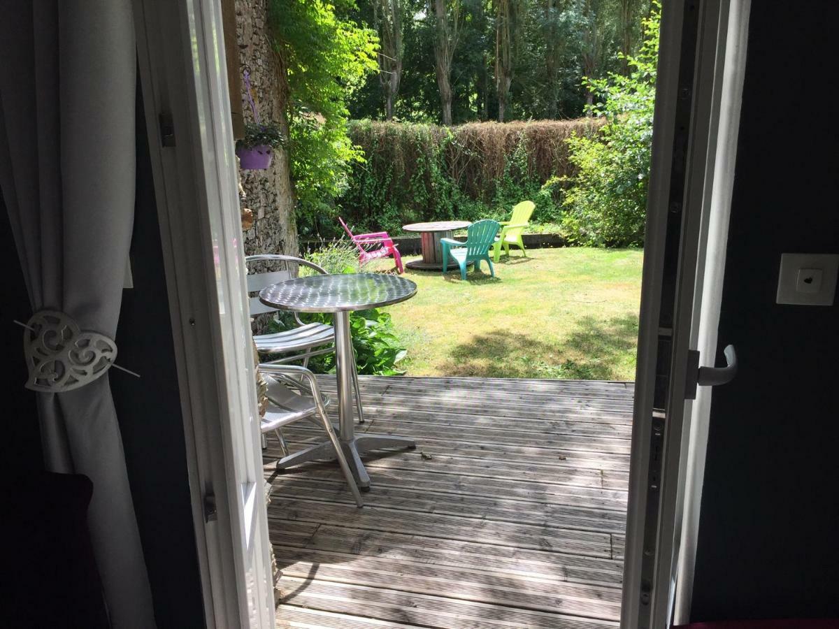 Bed and Breakfast Le Moulin De La Castellerie Moon-sur-Elle Exterior foto